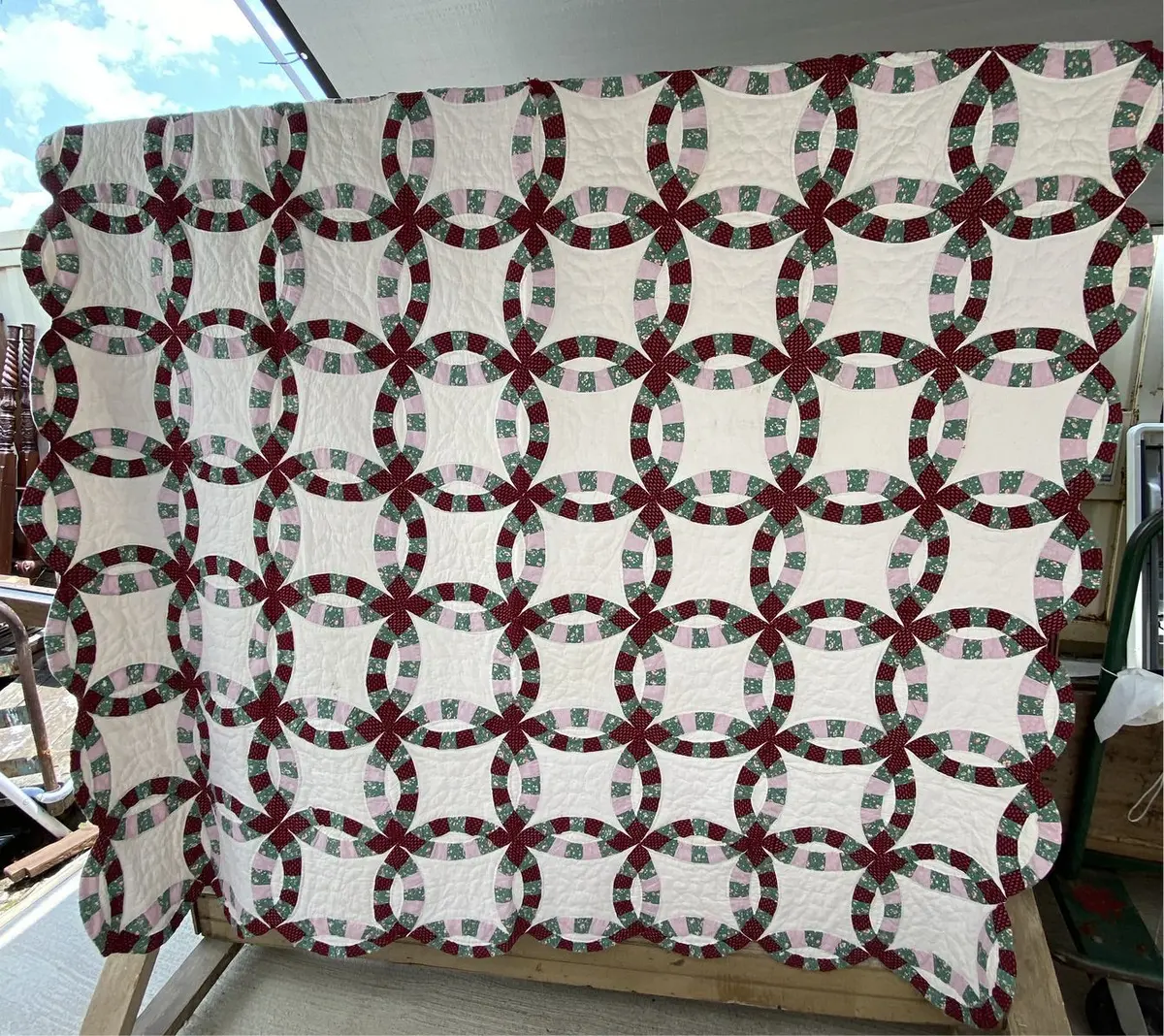 Green Red And Ivory Hand Stitched Wedding Ring Quilt 1