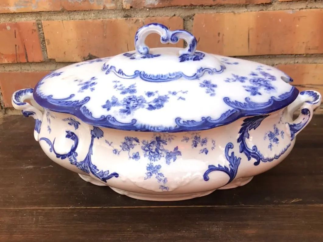 Blue And White Oblong English Tureen 1
