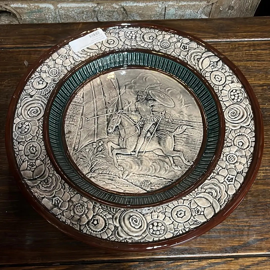 Majolica Large Charger With Knight 1