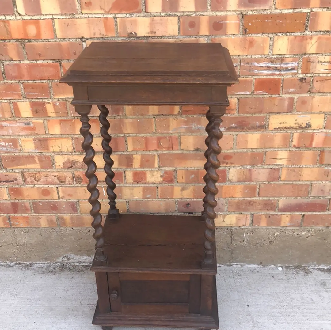 Louis Xiii Oak Side Table/Pedestal 1