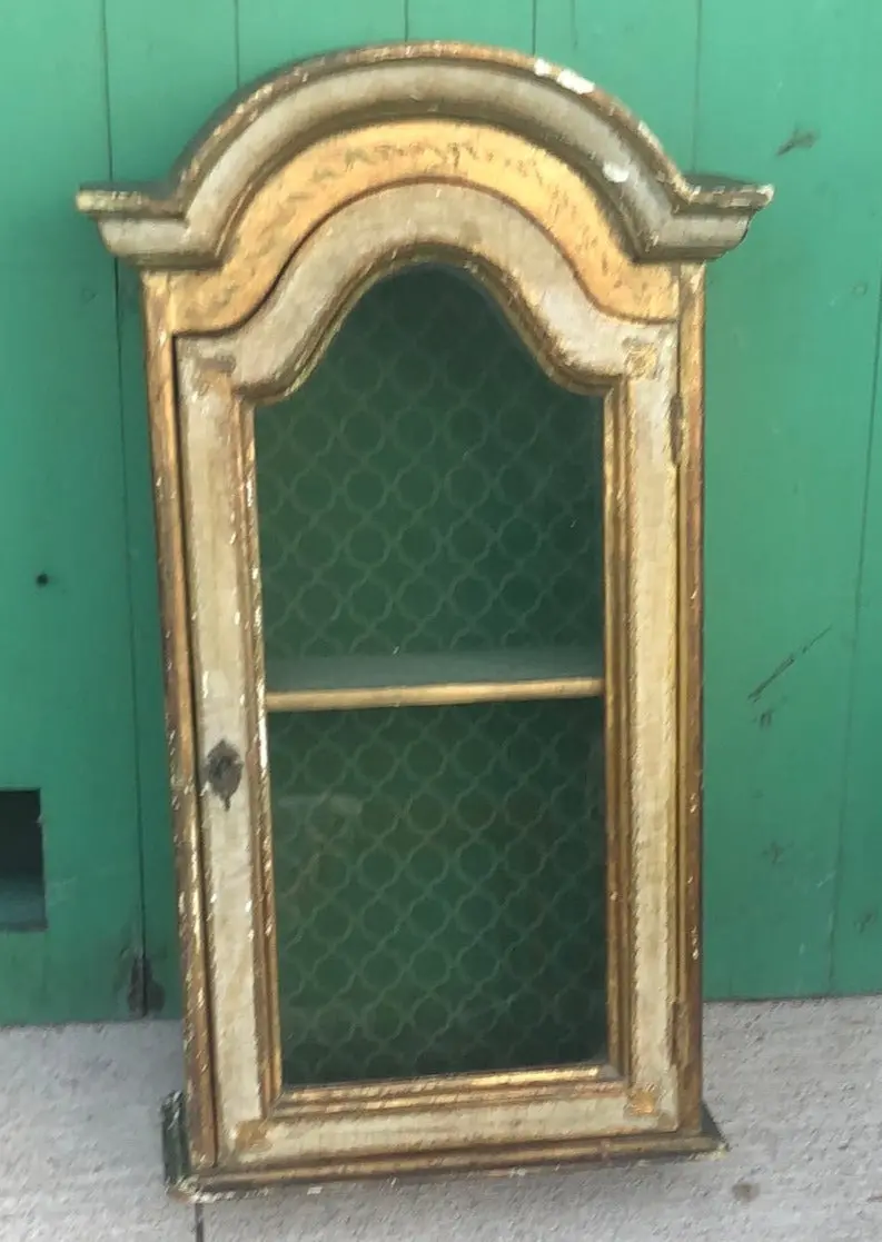 Gold Florentine Wall Cabinet 1