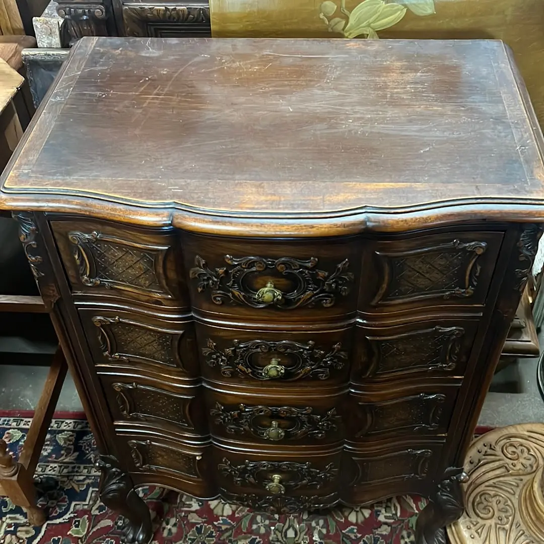 Walnut Paw-Footed 4 Drawer French Chest 1