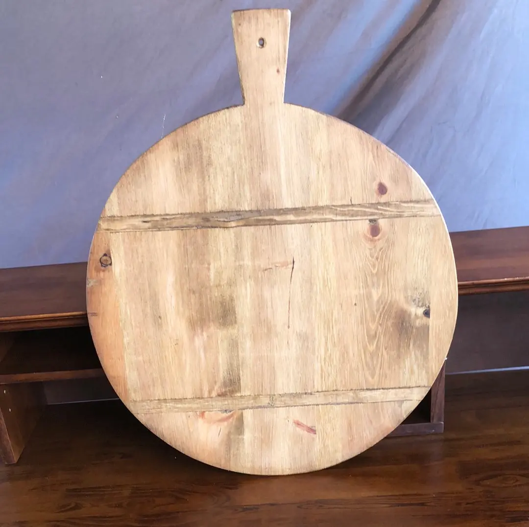 Round Cutting Board 1