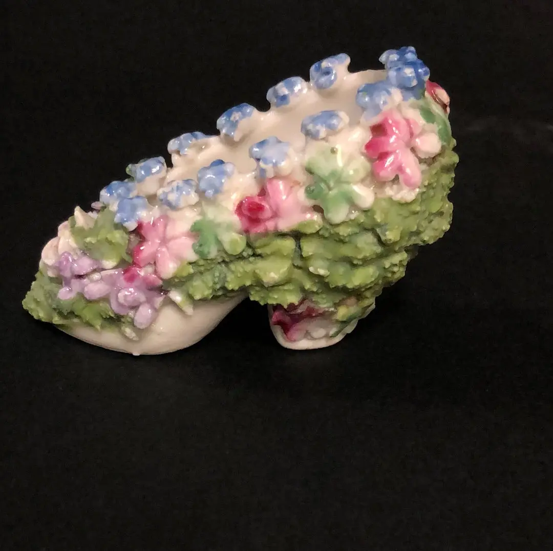 Small Elfinware Shoe 1