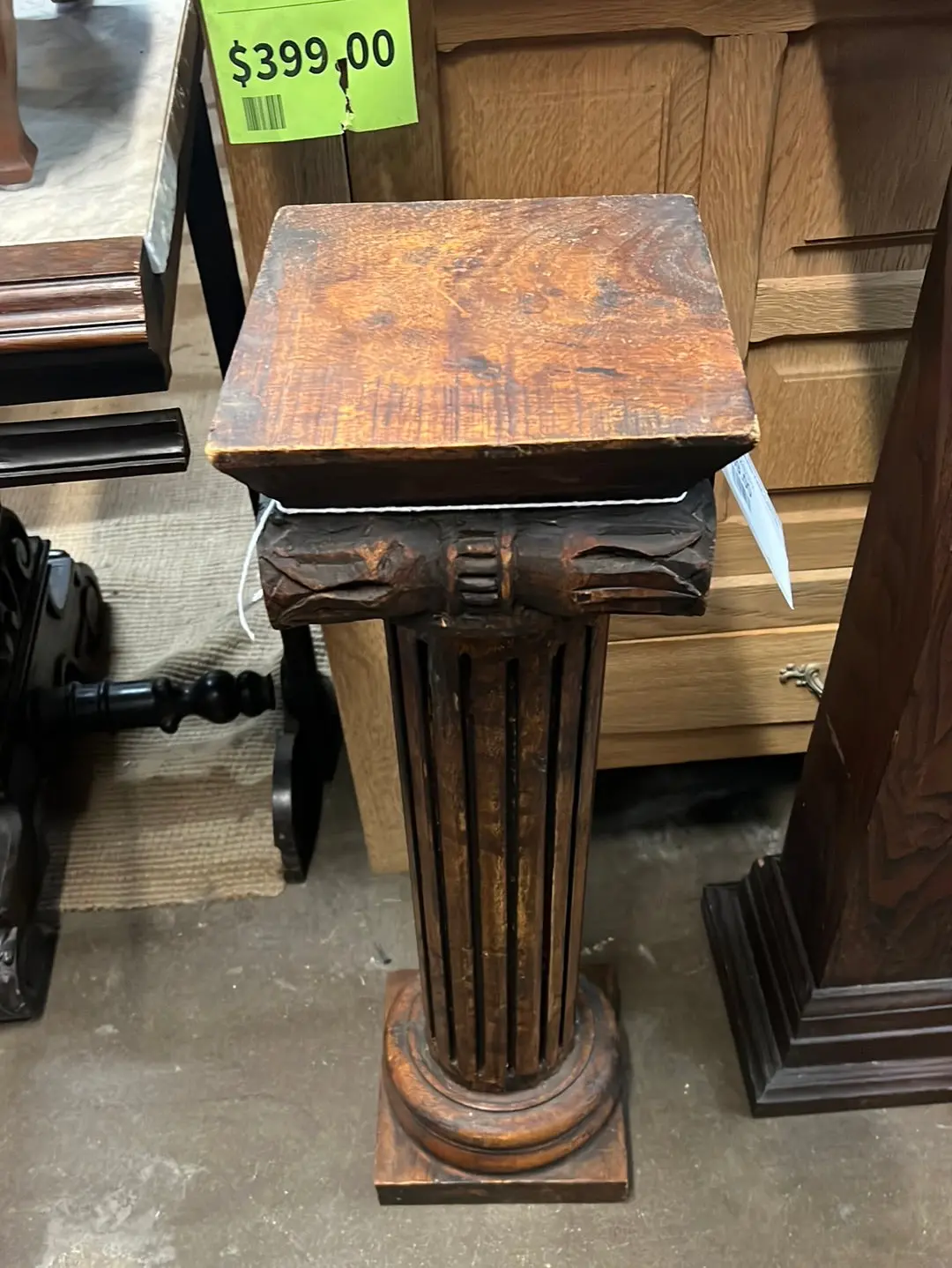 Fluted Carved Ionic Capital Pedestal 1