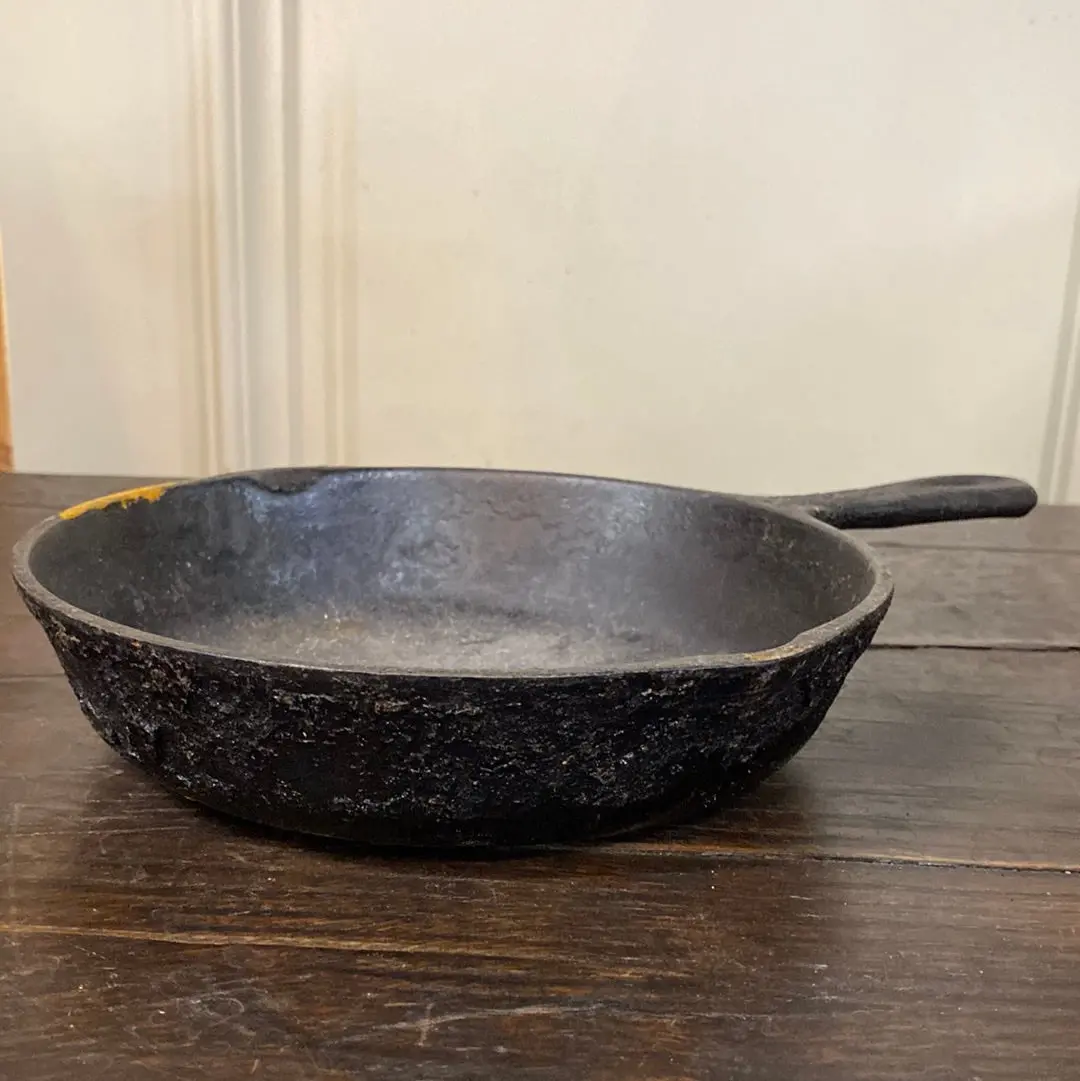 Small Iron Skillet 1
