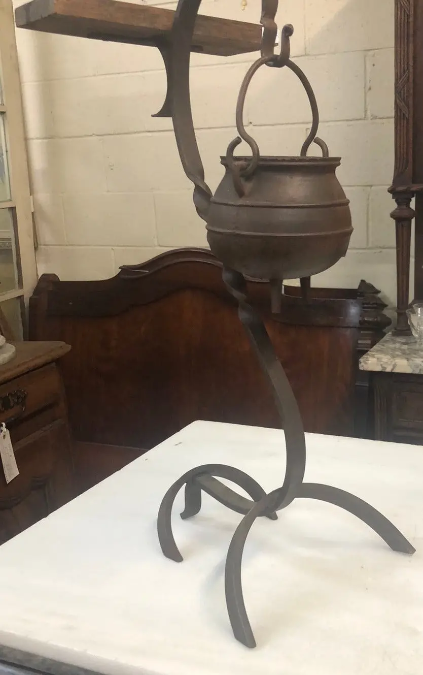 Iron Witch's Brew Pot On Stand 1