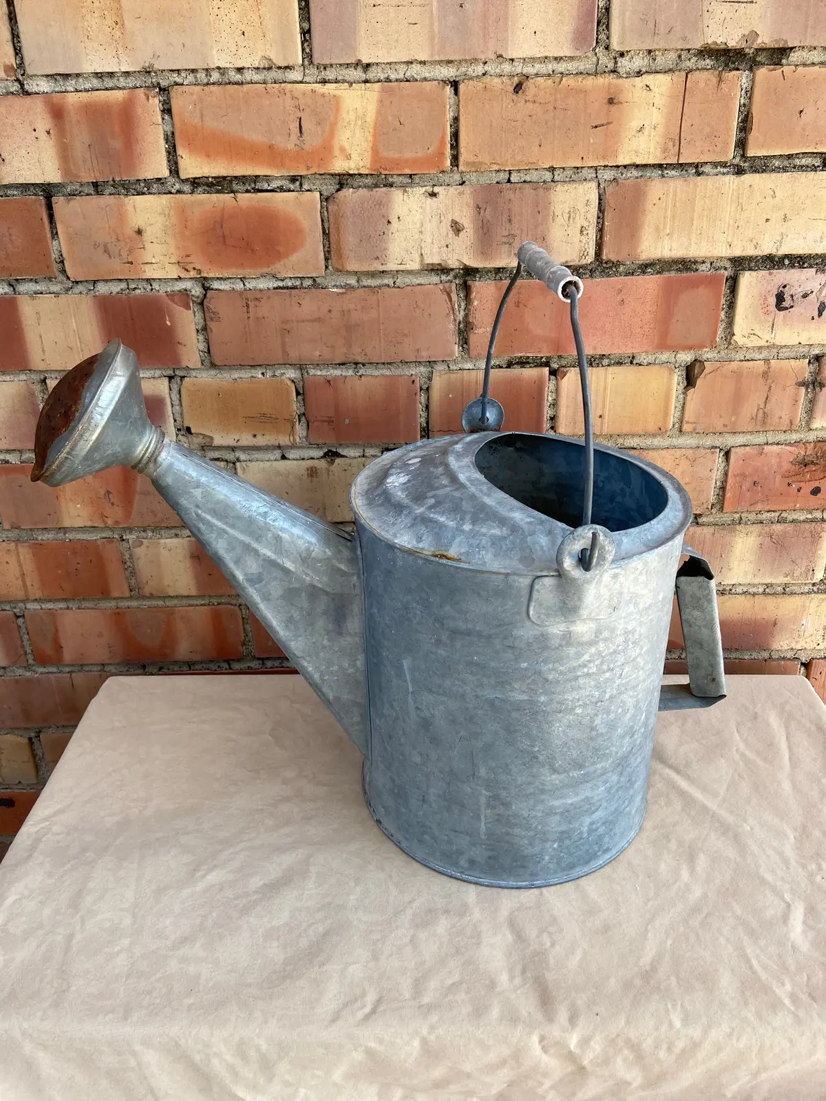 Tin European Watering Can 1