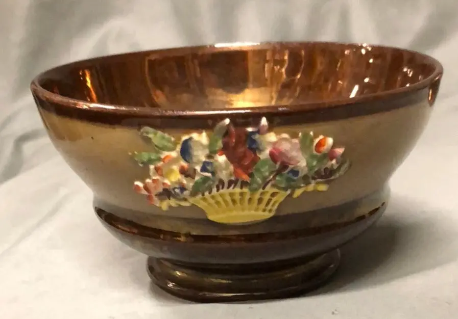 Small Copper Luster Bowl With Flowers 1