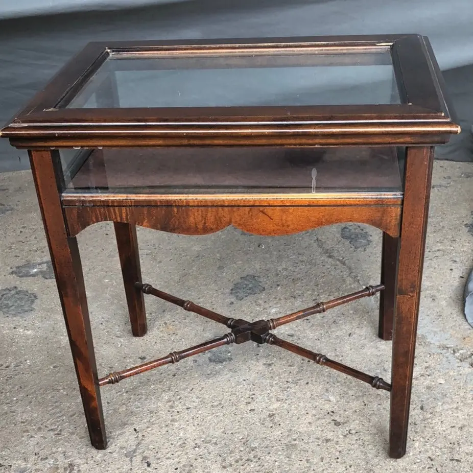 Small Edwardian Lift Top Display 1