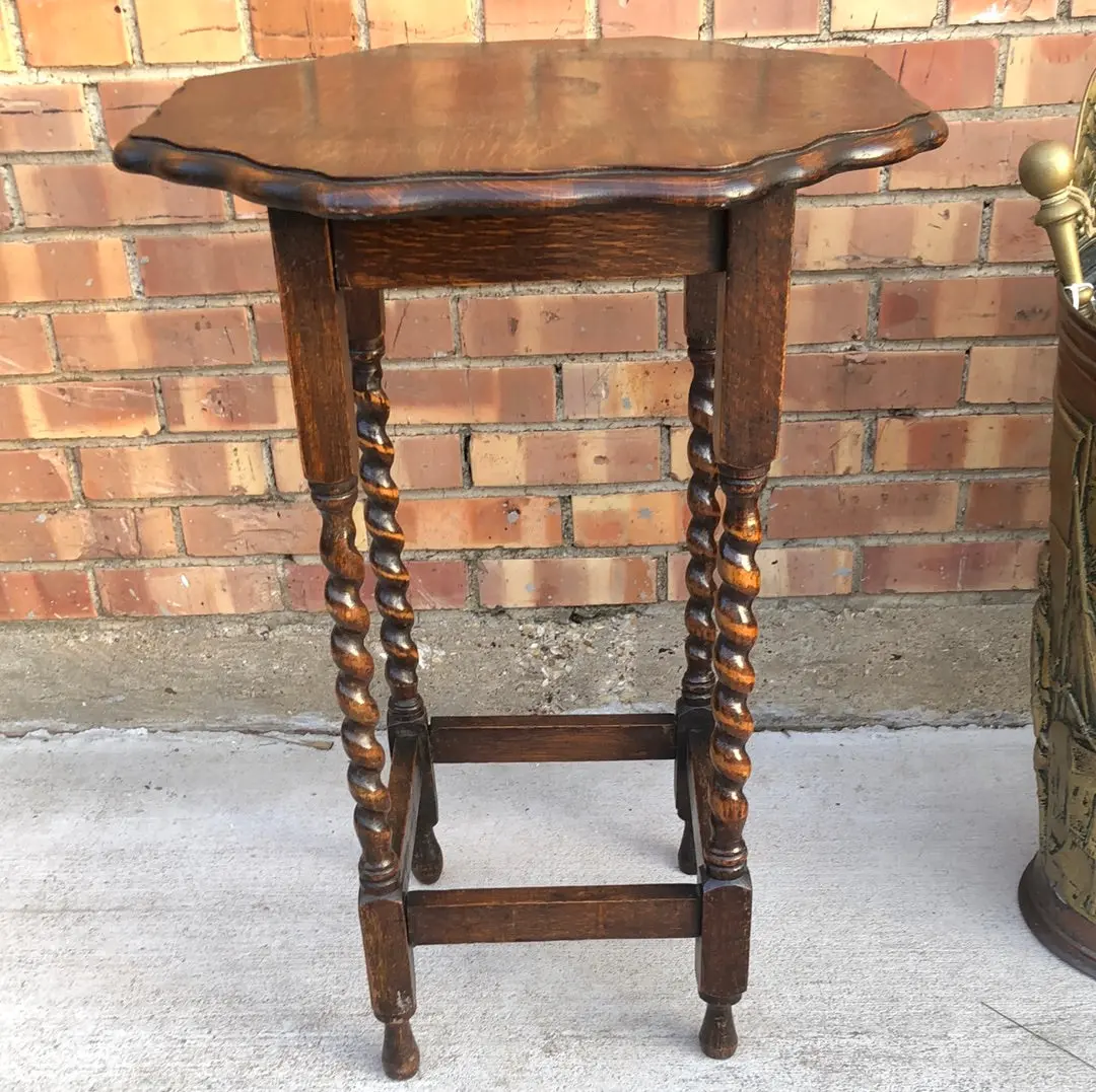 Oak Barley Twist Occasional Table 1