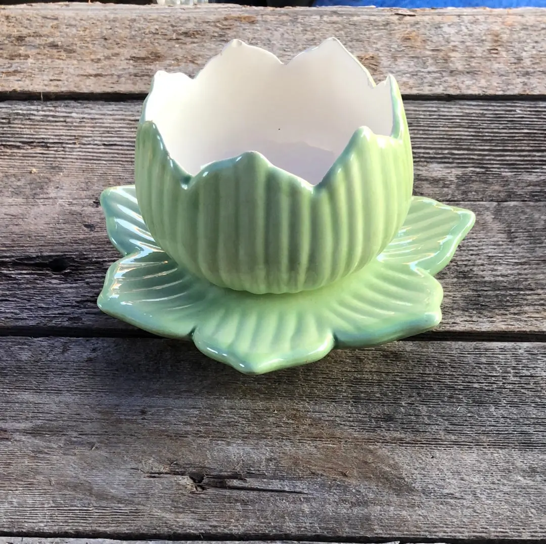 Ceramic Leaf Dish As Found 1