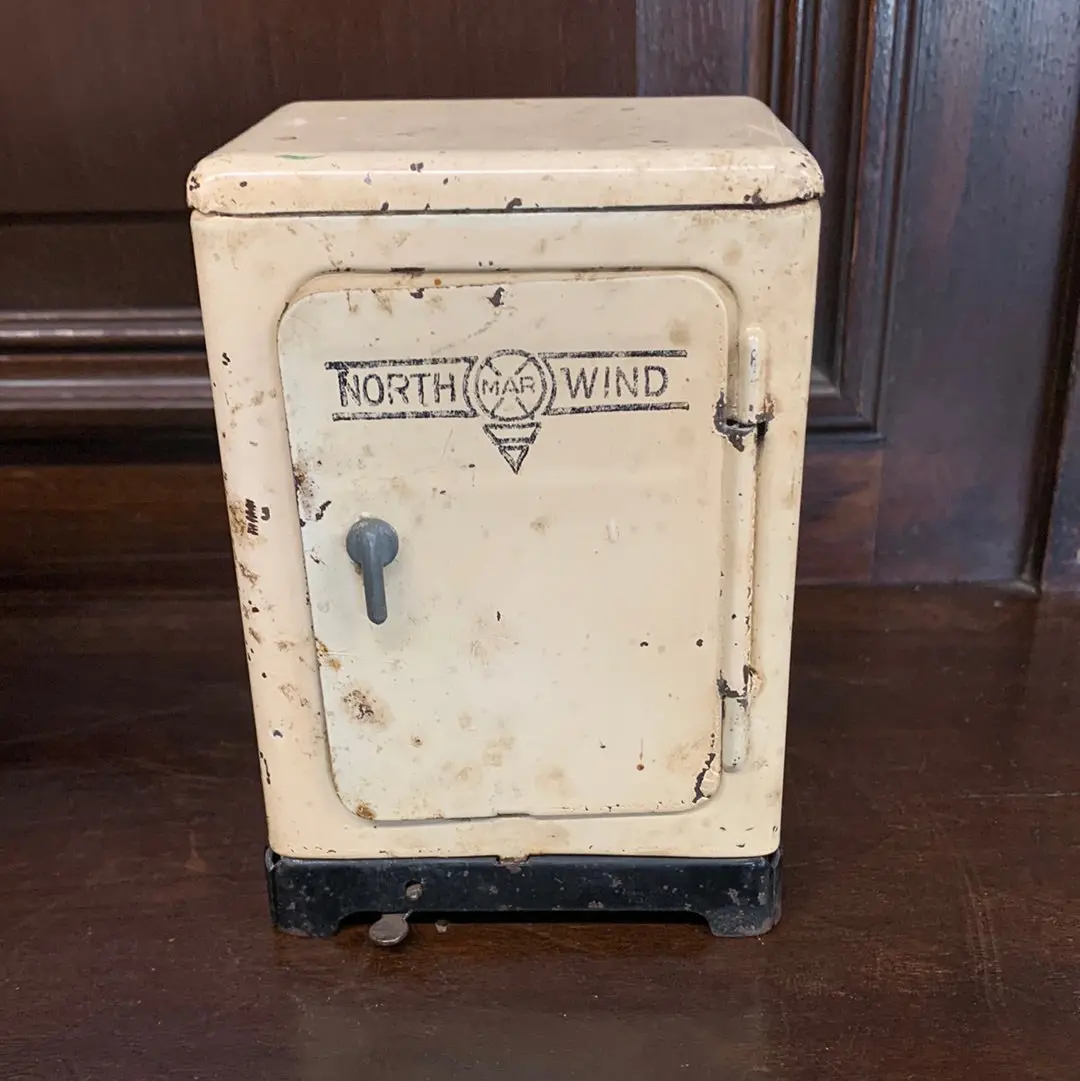 Metal Toy Refrigerator 1