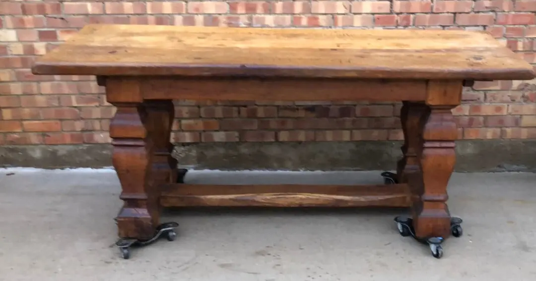 Rustic Oak Heavy Farm Table With Large Legs 1