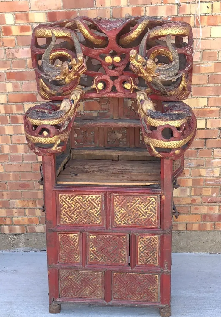 Antique Chinese Processional Chair With Carved Dragons 1
