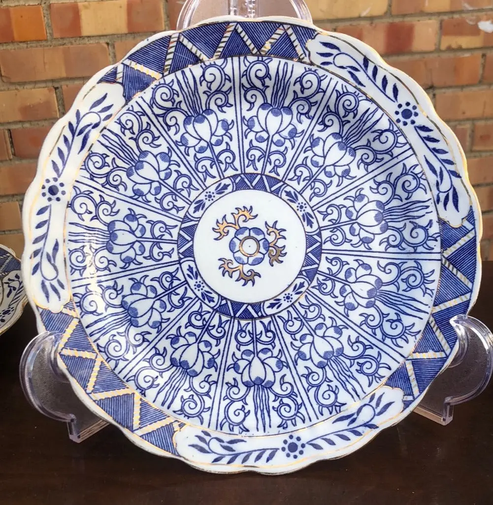 Blue And White Wilton Lily Plate 1