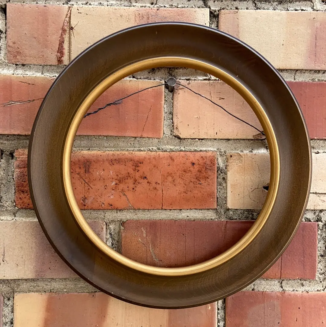 Round Wood Plate Frame 1