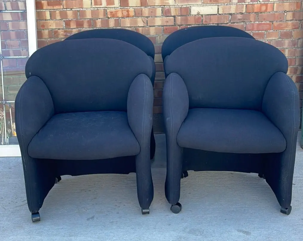 Set Of 2 Contemporary Upholstered Black Chairs 1