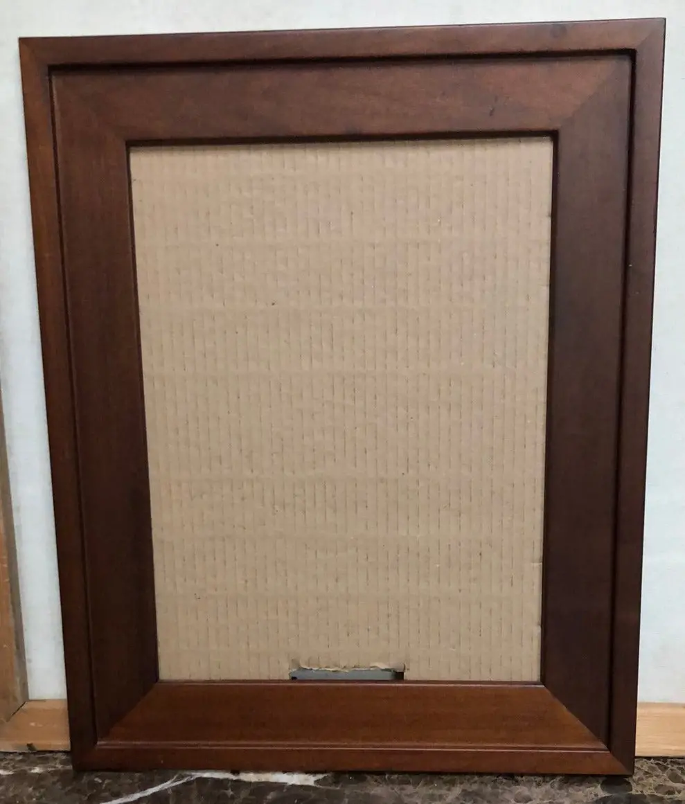 Medium Mahogany Frame 1