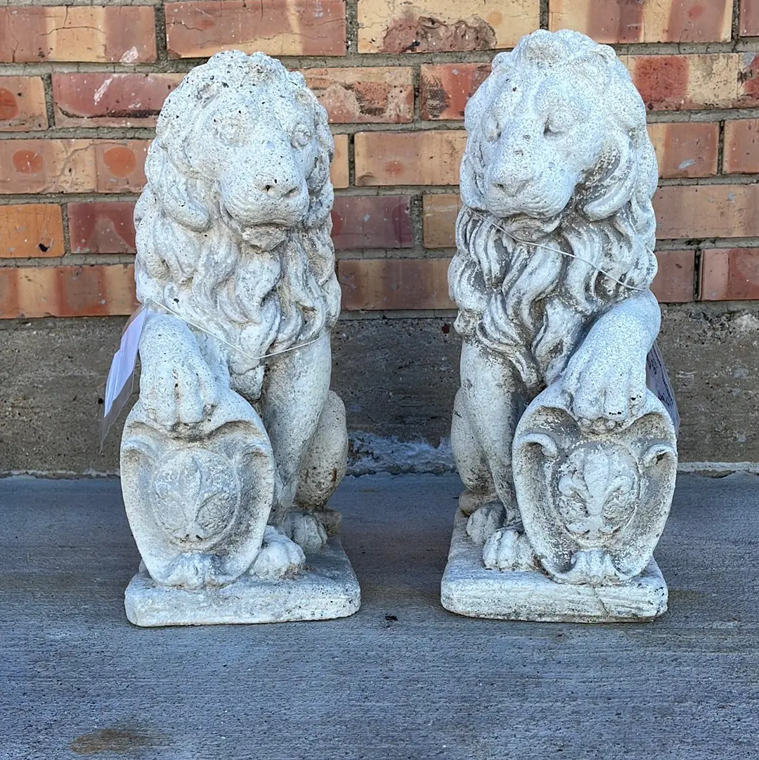 Pair Of Small Concrete Lions 1