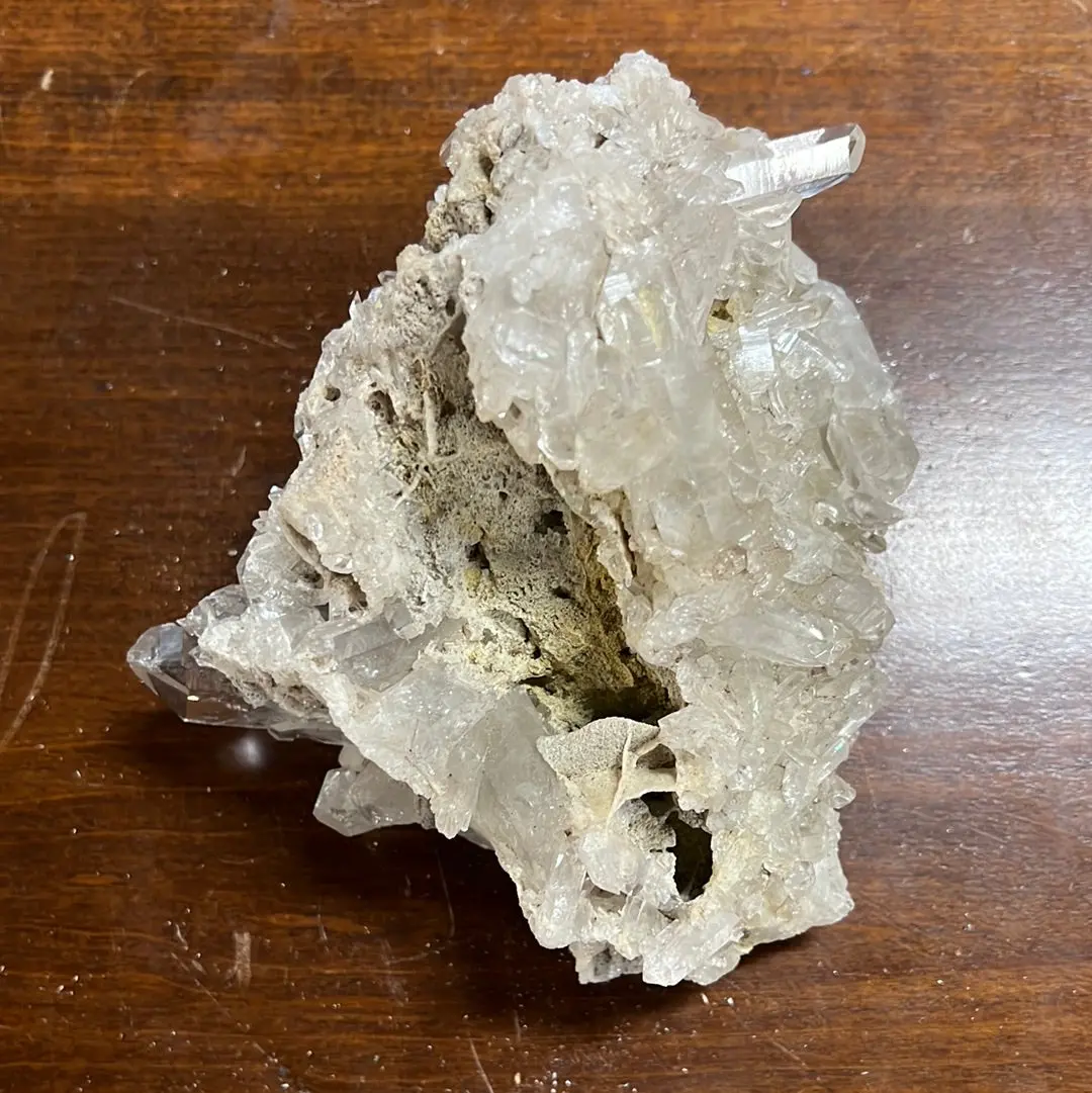 Large Quartz Cluster 1