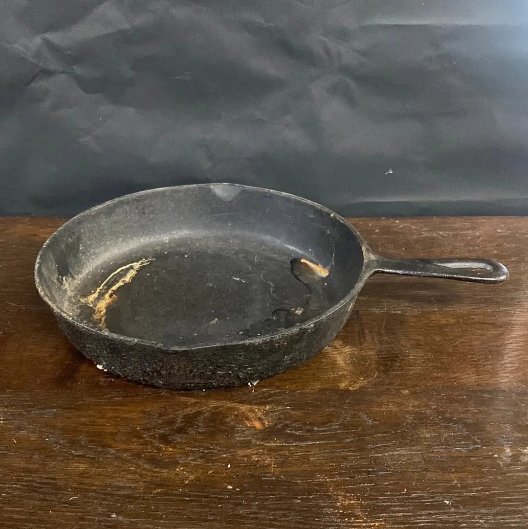 Cast Iron 11" Skillet 1