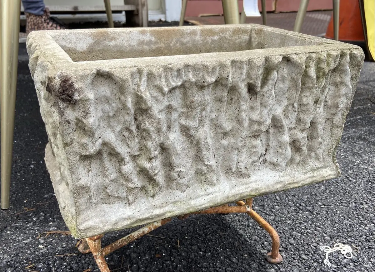 Small Faux Bois Concrete Planter On Iron Base 1