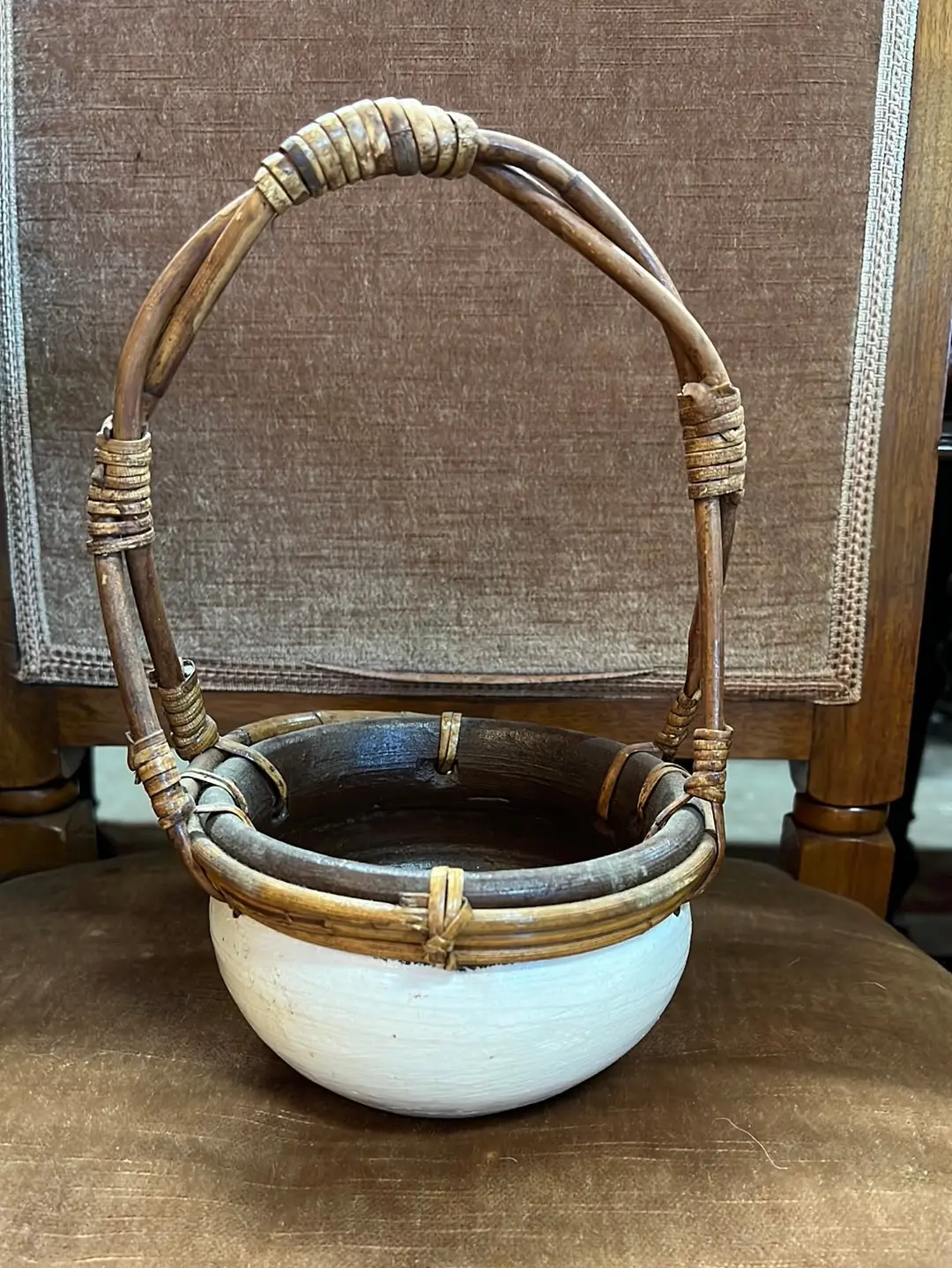 Small White Pottery Planter With Basket Handle 1