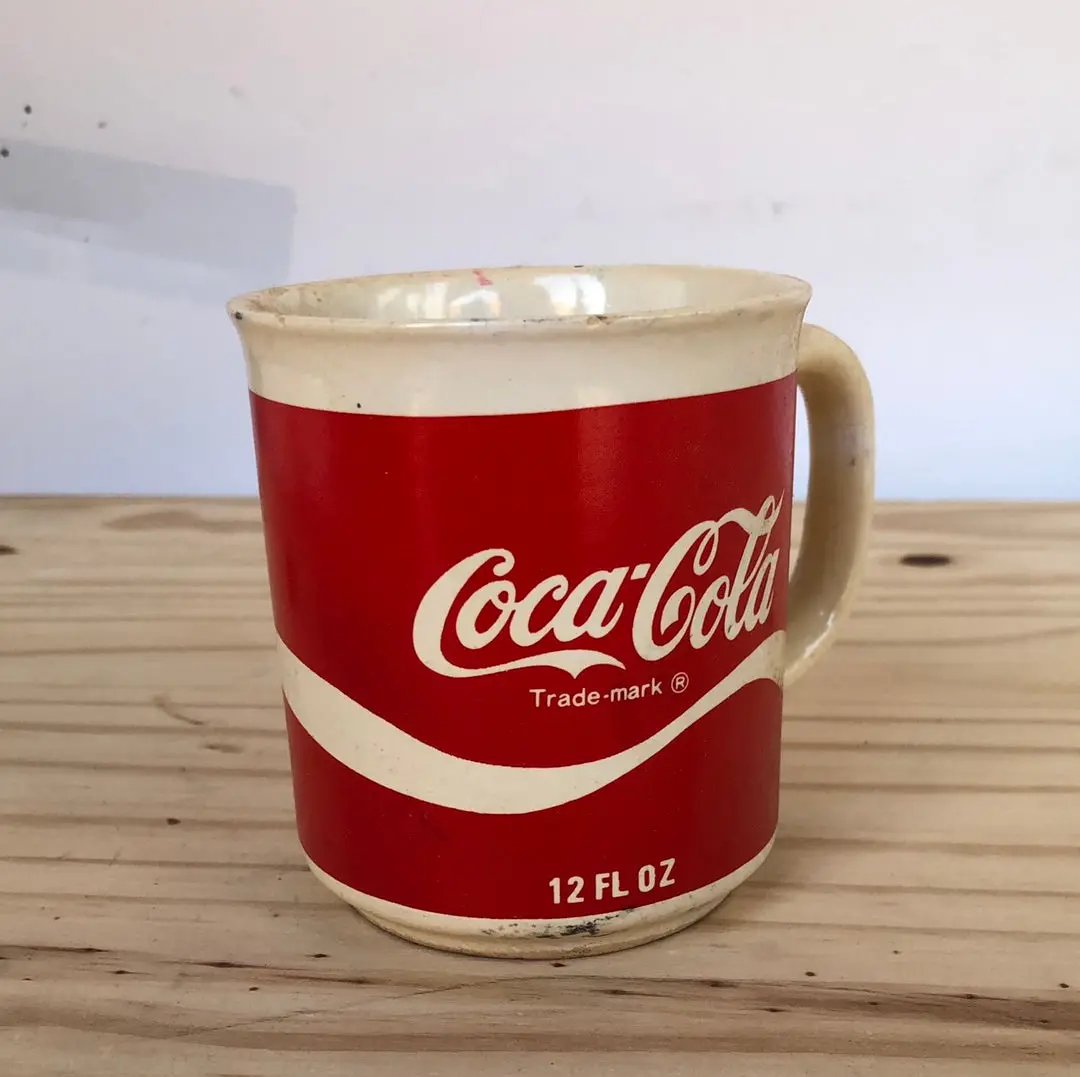 Set Of 4 Red Label Coca-Cola Pottery Coffee Mugs 1