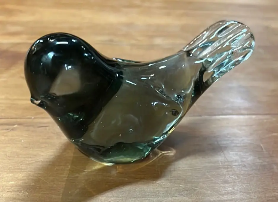 Green Art Glass Bird - 1978 1