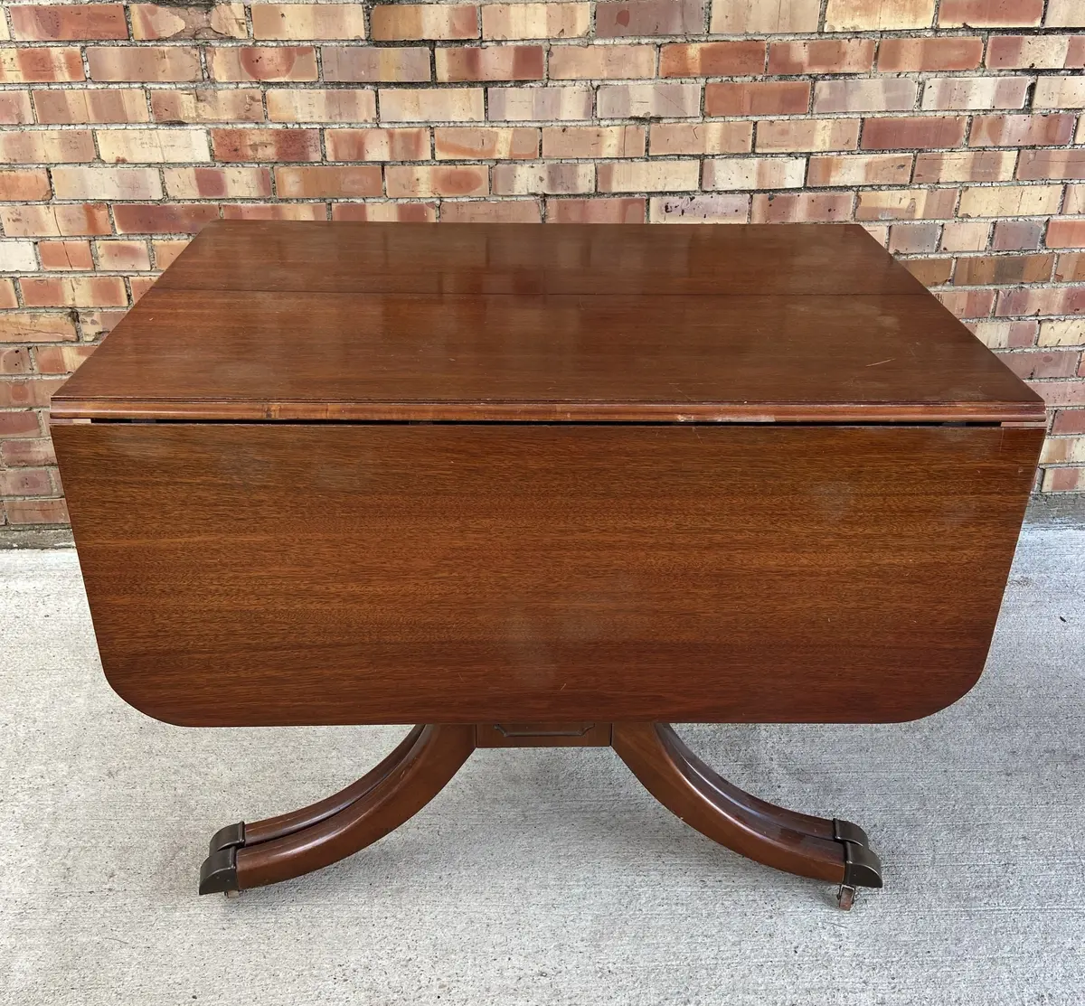 Duncan Phyfe Drop Leaf Table With 4 Leaves 1