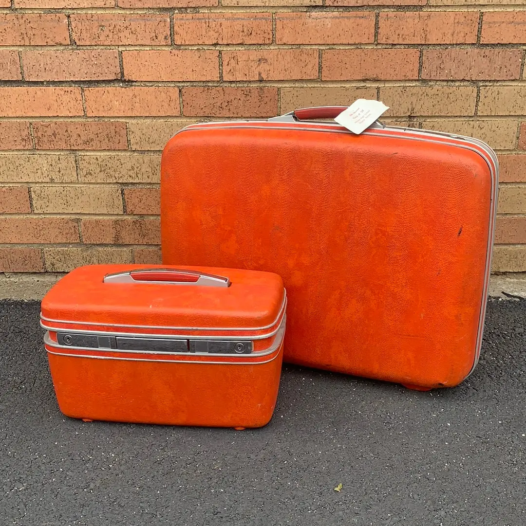 Orange Samsonite Luggage 2 Piece Set - As Found 1
