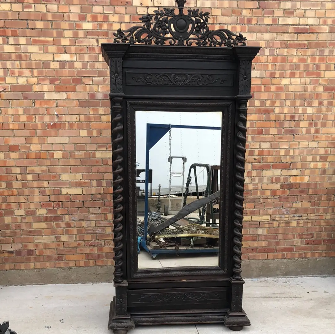 Louis Xiii Barley Twist Single Door Display With Floral Carved Crown 1