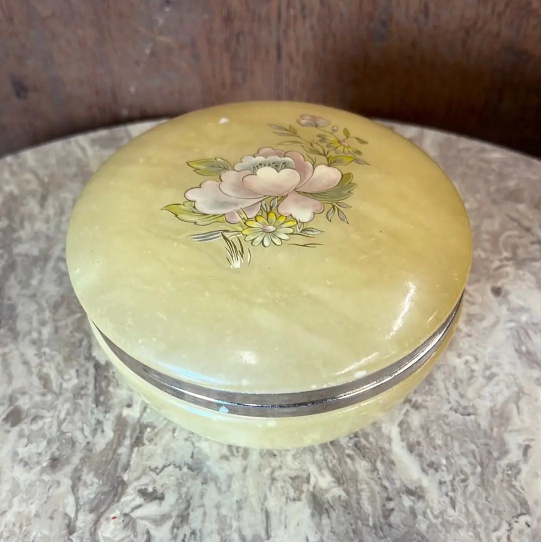 Round Yellow Alabaster With Floral Box 1