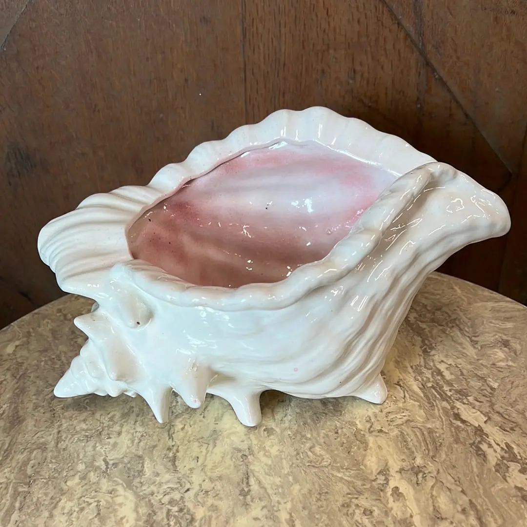 Large White Shell Shaped Planter 1