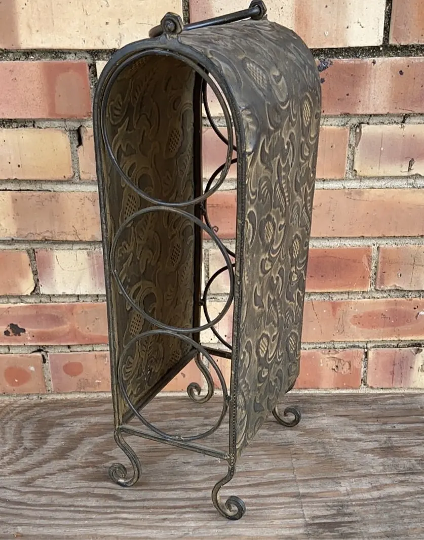 Metal Wine Rack - Not Old 1