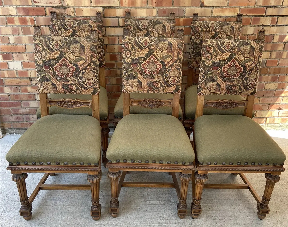 Set Of 6 Italian Green Upholstered Chairs With Fluted Legs 1
