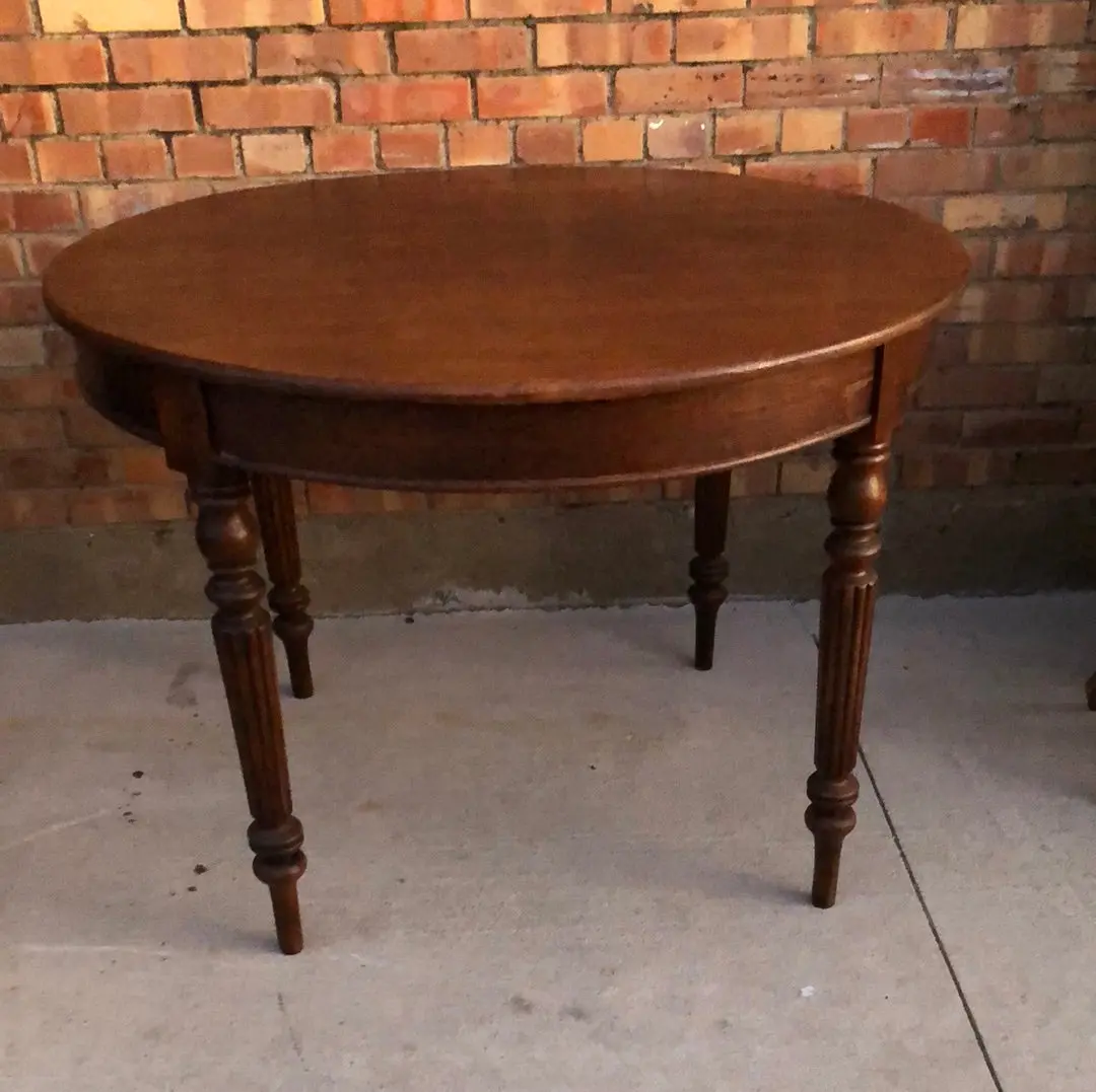 Louis Philippe Reeded Leg Round Oak Table 1