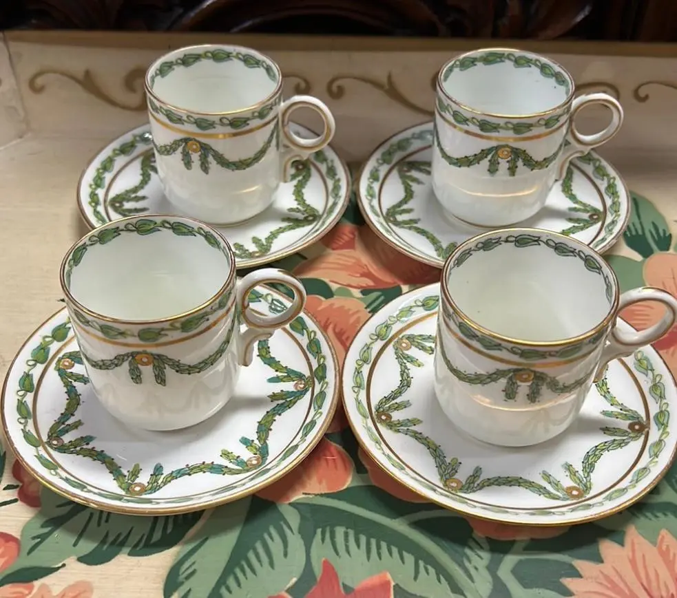 Set Of 4 T. Goude London Green Swag Coffee Cups 1