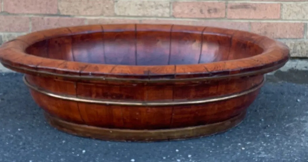 Chinese Cedar And Brass Foot Bath 1