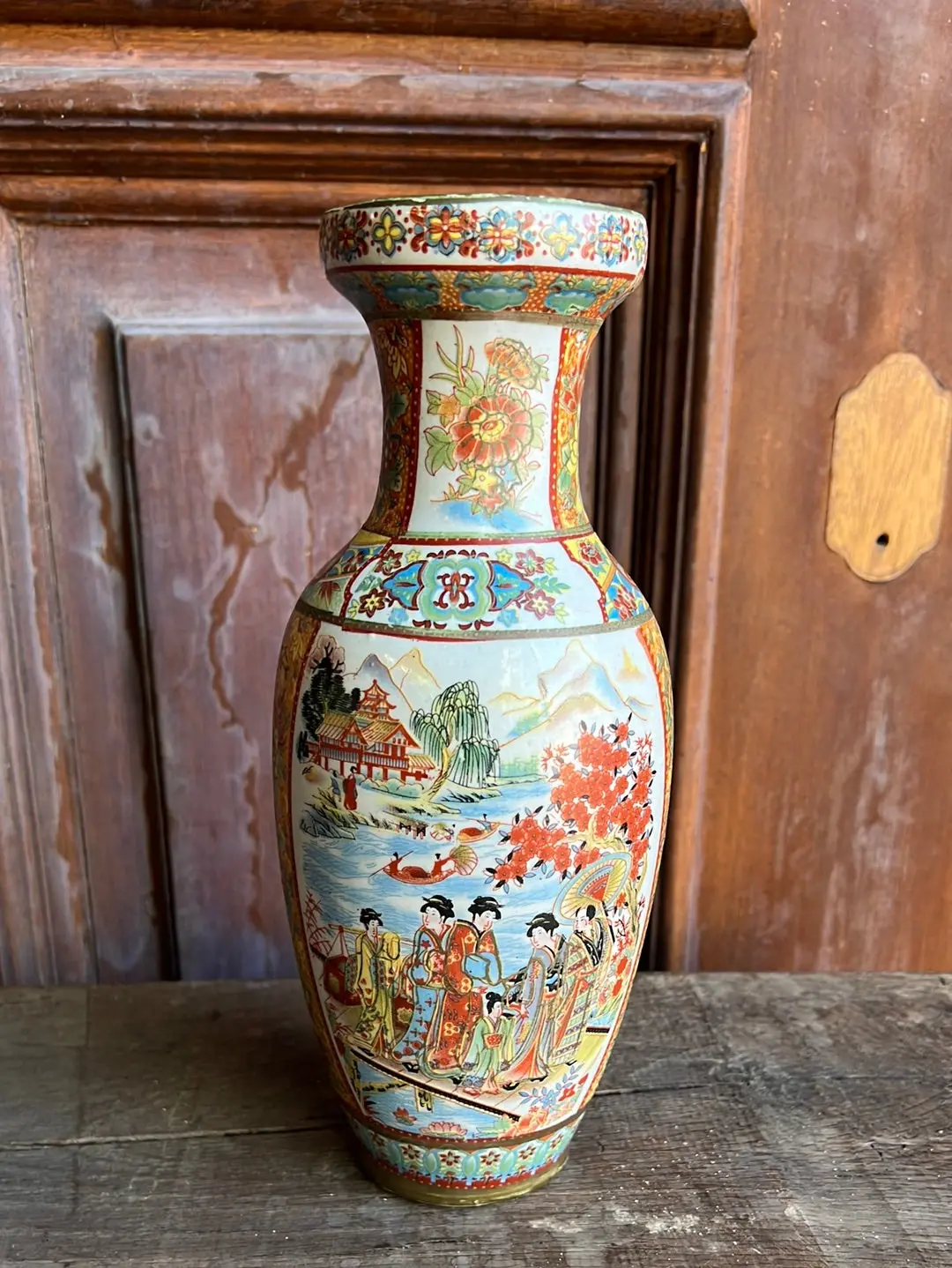 Single Polychrome Japanese Vase 1