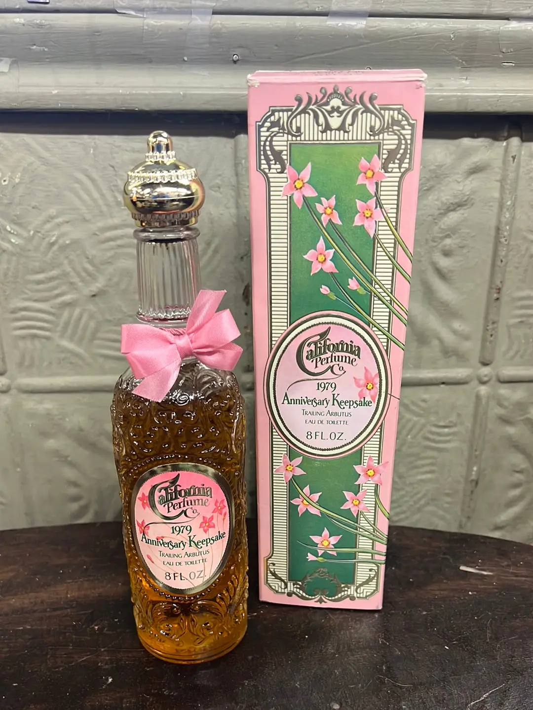 Avon California Perfume 1979 Anniversary Keepsake Trailing Arbutus Eau De Toilette 1