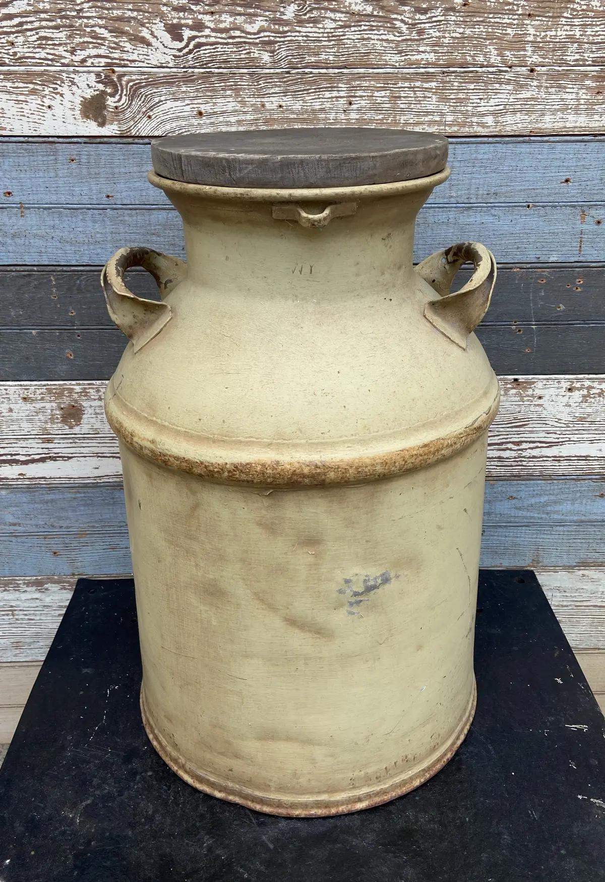 Metal American Large Milk Can With Top 1