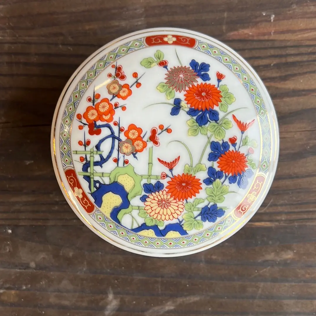 Small Round Japanese Floral Porcelain Box 1