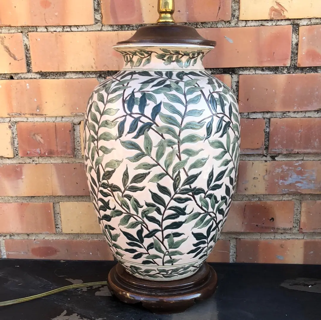 Green Leafy Porcelain Lamp 1