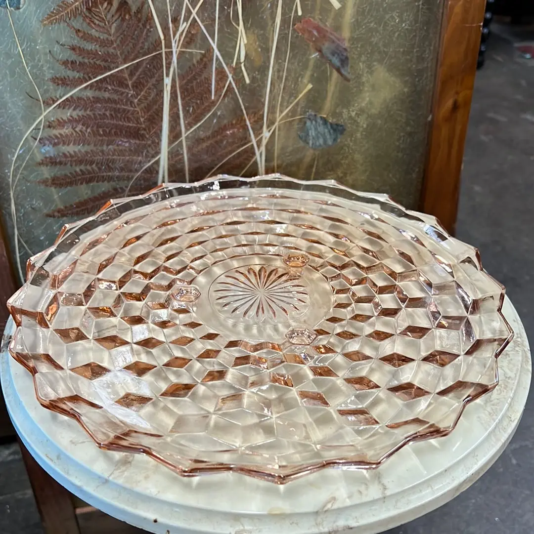 Pink Diamond Pattern Glass Footed Round Tray 1