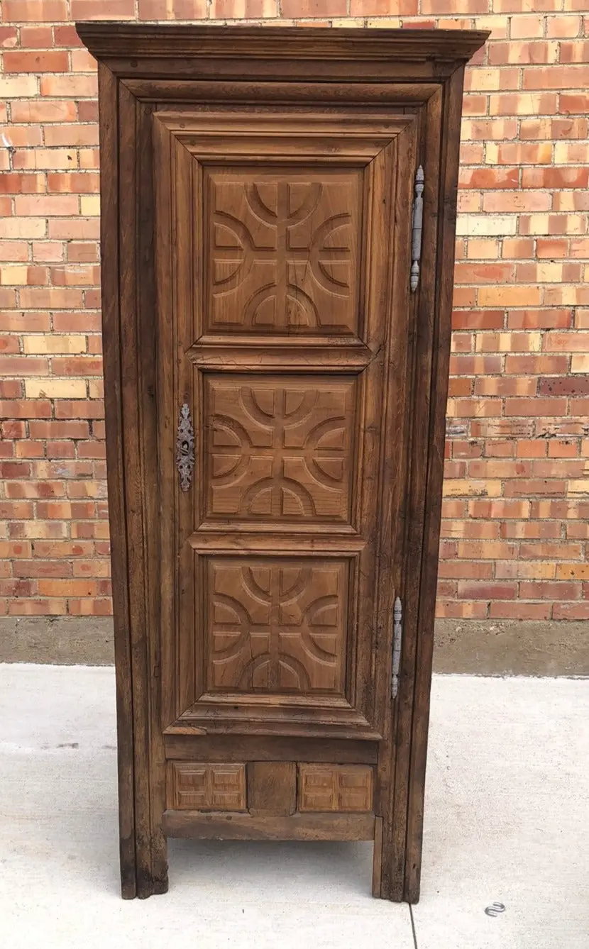 Rustic Elm Single Door Bonnetiere 1