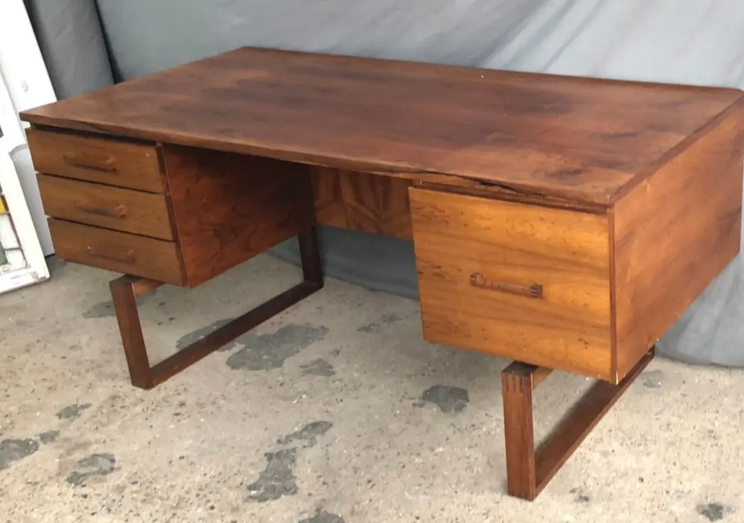 Midcentury Danish Walnut Desk Made By Dyrlund 1