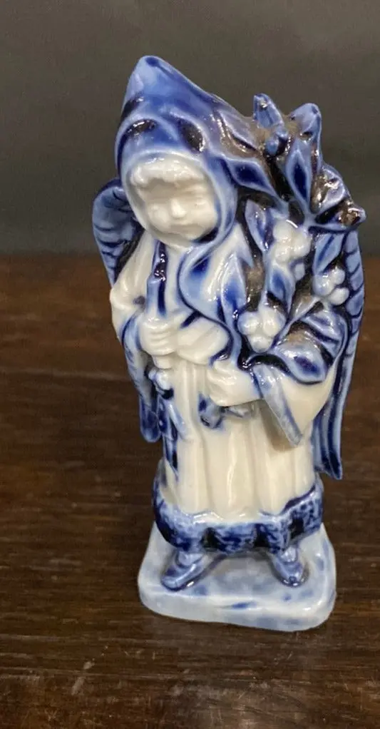 Delft Angel Figurine 1