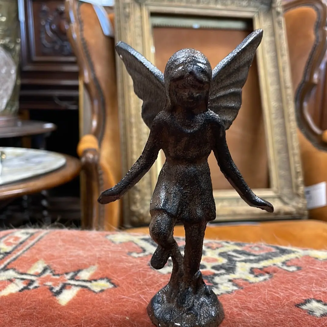 Small Iron Hopping Angel 1